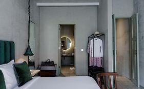 Studio O - Two-Floor Studio, Walk To The Beach